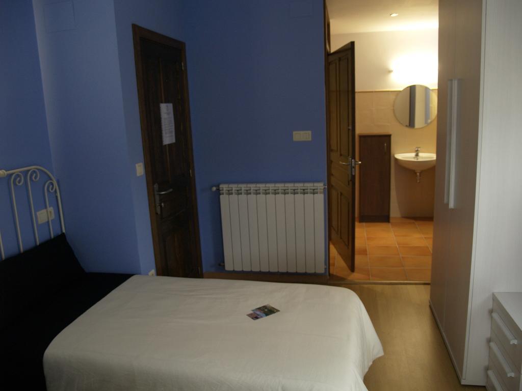 Albergue de Yebra Yebra de Basa Zimmer foto